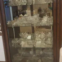 ویترین با چوب گردو