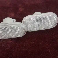 چراغ راهنمای گلگیر خودروی ال ۹۰ اصلی سالم میباشد