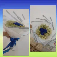 دسته گل با پول و گل روبانی