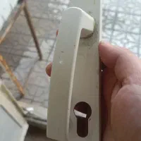 نصب و تعمیر درب و پنجره یو پی وی سی