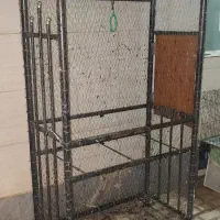 قفسه بزرگ زیبا