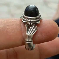 انگشتر کهنه عقیق یمنی زمرد یاقوت