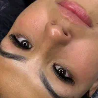 اکستنشن تخصصی مژه و لیفت ابرو