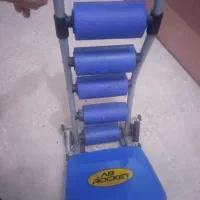 دو تا صندلی دراز نشست