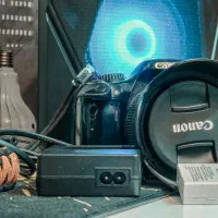 دوربین کنون X4 مقابل ۶۰۰ دی