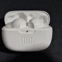 ۲ عدد ایرپاد jbl wave beam و haylou moripods anc