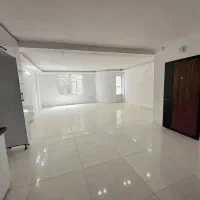 همکف-حیاط-دار-ارزشمند-مثل-ویلایی-بازسازی-شده