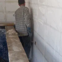 نیازمندکاشی کارکف وبدنه متری270 گچ کاری متری 270