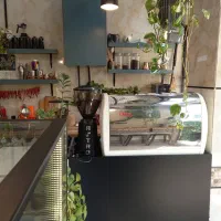 استخدام نیروی کار در کافه