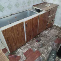کابینت فلزی آشپزخانه طرح چوب و شیشه