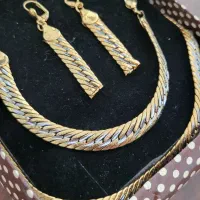 سرویس طلایی رنگ ثابت