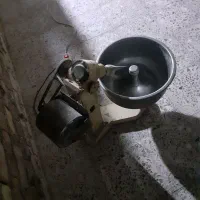 باسلام خمیرگیر فرساندویچی میزکار و ترازو