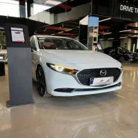 مزدا۳پریمیوم وارداتی مدل۲۰۲۵  سفید و نوک مدادی