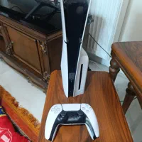 پلی استیشن ۵ یک دسته دیسک خور