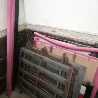 تخت وتشک