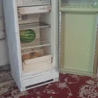 دوعددیخچال ۹ فوت و ۱۲ فوت درحدنو..