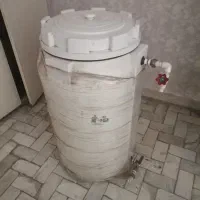 منبع آب 220 لیتری استوانه ایستاده کاملا نو