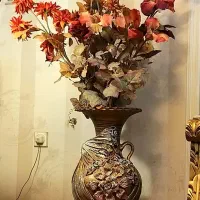 گلدان قدی دکوراتیو سالنی آنتیک + گل برند Dior
