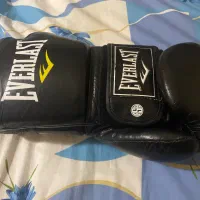دستکش بوکس از برند everlast