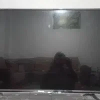 فروش یک دستگاه تلویزیون۴۳ اینچ