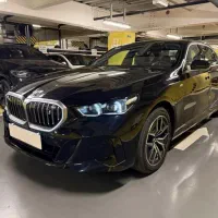 ب ام و i5 eDrive 40L تجارت خودرو خسروانی TKK