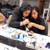 آموزش کاشت ناخن ۵۰٪ تخفیف