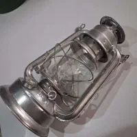 چراغ فانوس نفتی قدیمی