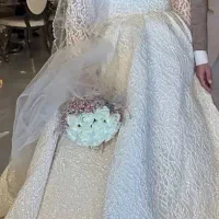 لباس عروس به همراه تور