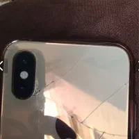 ایفون xs