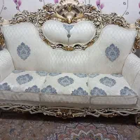 مبل ۷ نفره با همراه دوعدد میزبان