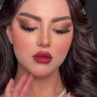 میکاپ کار هستم