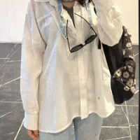 مدل استایل فروشگاه لباس اکسسوری