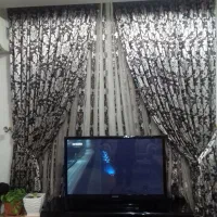 پرده سه تکه هستش با چوب پرده فروشی