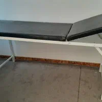 تخت مناسب آرایشگاه یا مطب (مژه،اپیلاسیون،فیشیال)