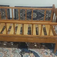 تخت خواب بچه تمیز مرتب