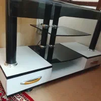میزتلویزیون شیشه ای مشکی وسفید دوکشو