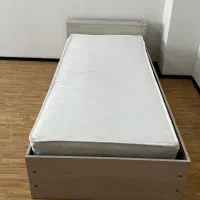 تخت و تشک