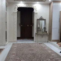 خانه در میدان توحید