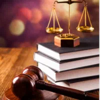 وکیل پایه یک دادگستری