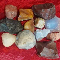 سنگ زیر خاکی