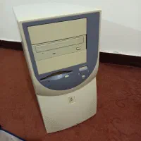 کیس و مانیتور کامپیوتر