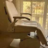 نیازمند پزشک جهت همکاری کلینیک زیبایی