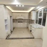پاسداران/گلستان ها/۱۳۰متر/۳خواب/۲پارکینگ