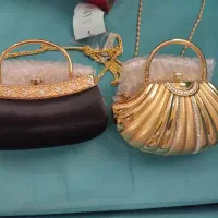 تعدادی وسیله خانه و بازی و ماشین