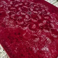 فروش فرش ۹ متری ۷۰۰ شانه - طرح لاکی