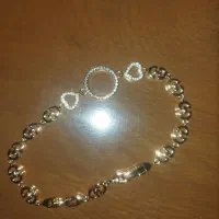 دستبند ردگل خیلی شبیه به طلا خیلی شیک