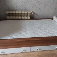 تخت و تشک کودک