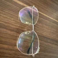 فریم عینک طبی وعینک دودی