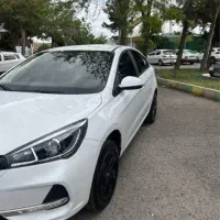 آریزو 5 برقی کارمندی در حد صفر دنده اتومات مدیران