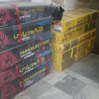 مقداری سیم جوش اسکلت
